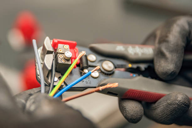Best Ceiling Fan Installation Electrician  in Roaming Shores, OH